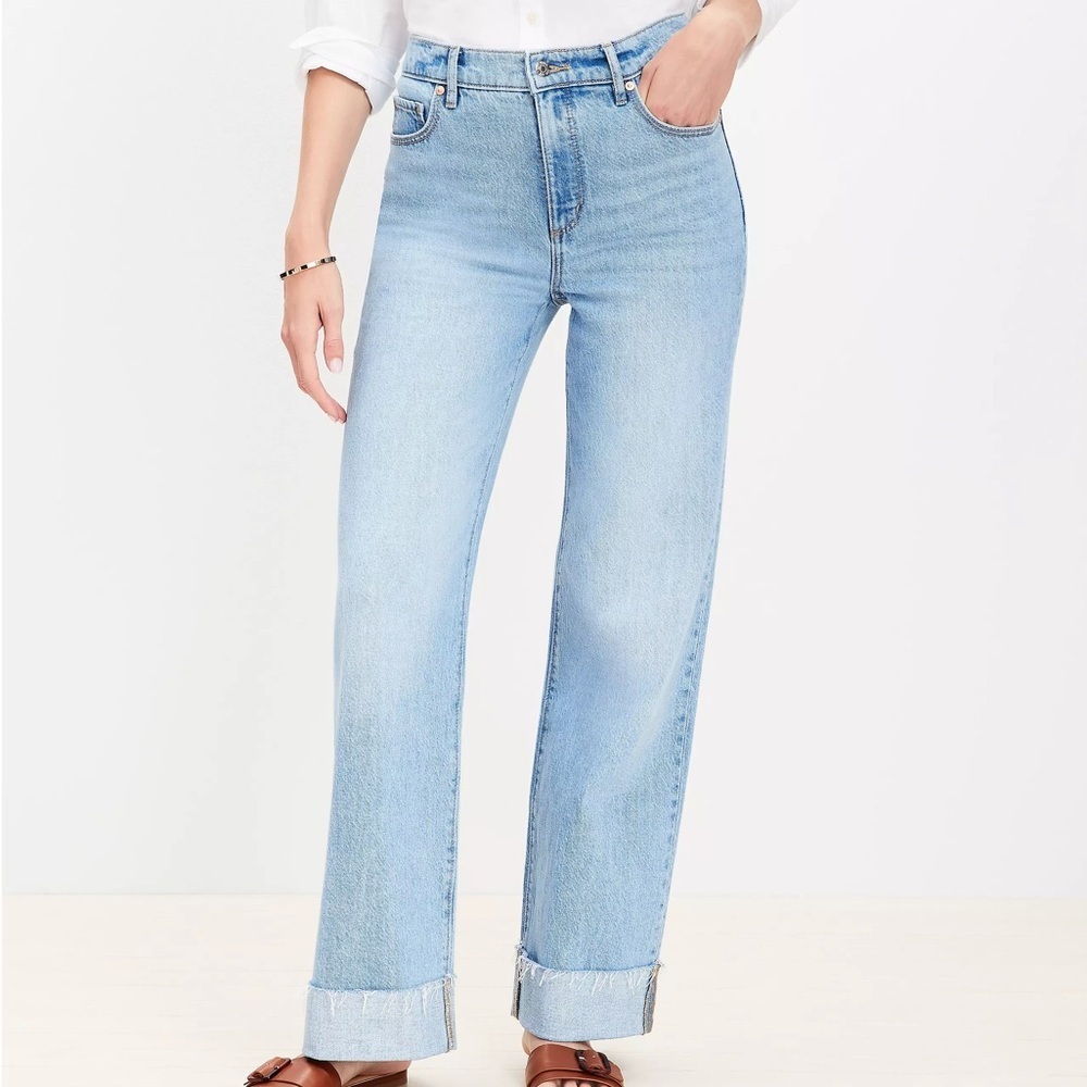 NWT Loft Flip Cuff High Rise Wide Leg Jeans in Light Wash Size 30 10 - Picture 2 of 7